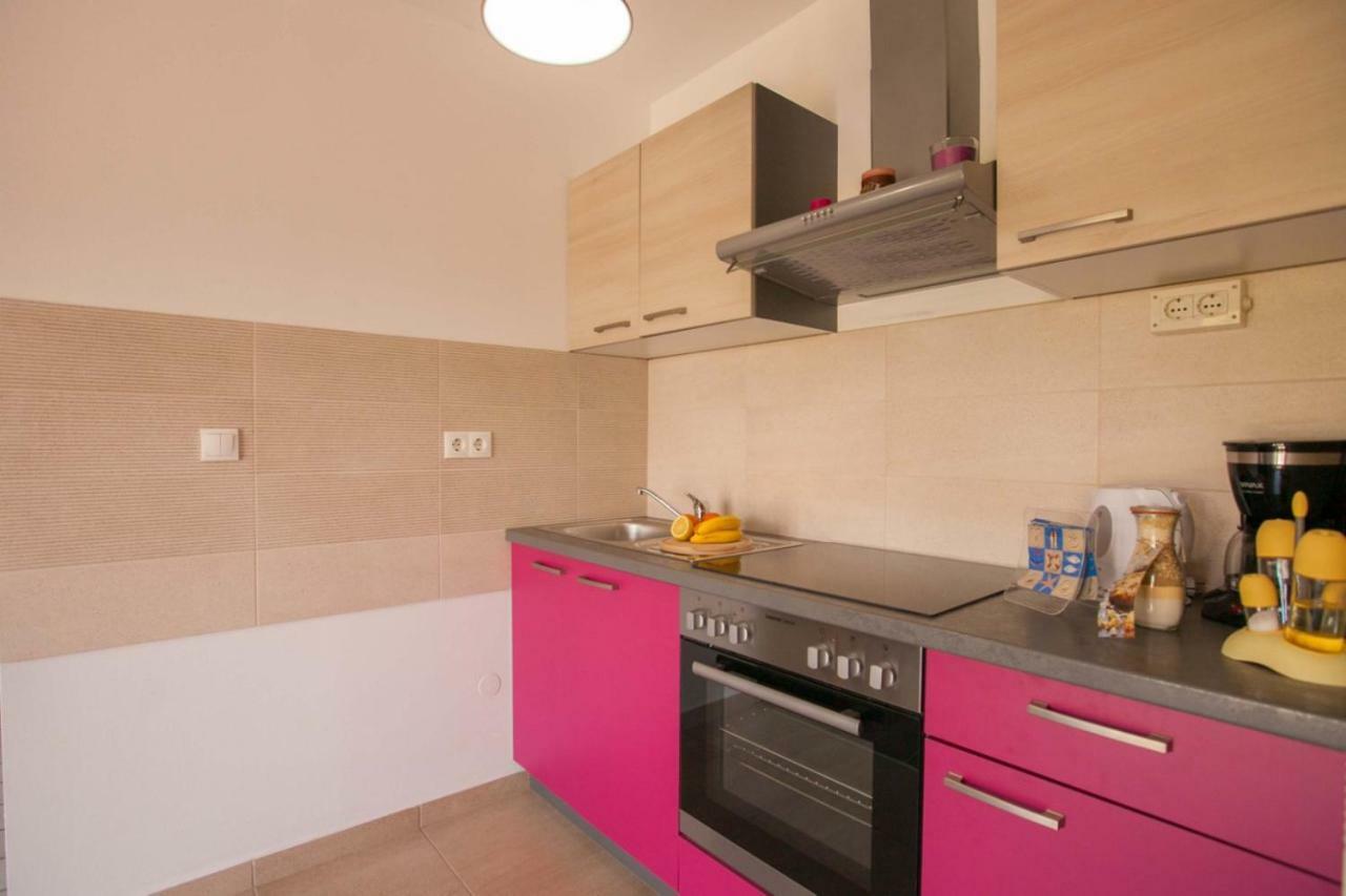 Apartman Zara Malinska Exterior foto